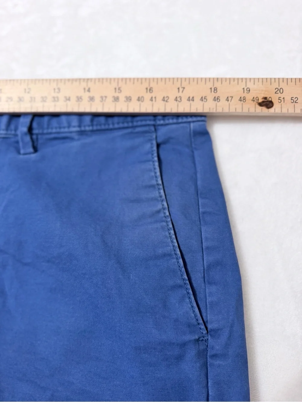 Banana Republic Lived-In Chino Shorts Blue Size 35